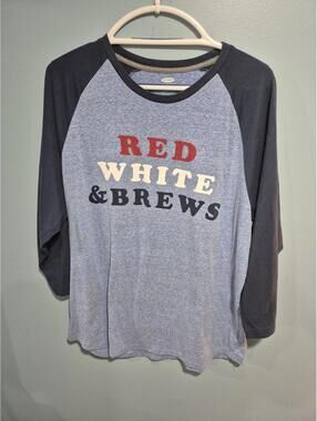 Old Navy XL/TG Red White & Brews Baseball Tee Shirt